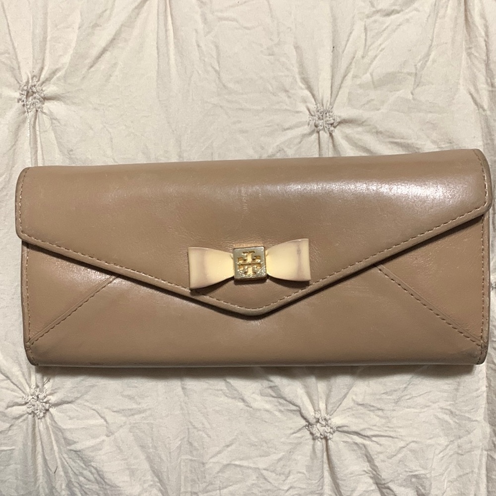 Tory Burch wallet